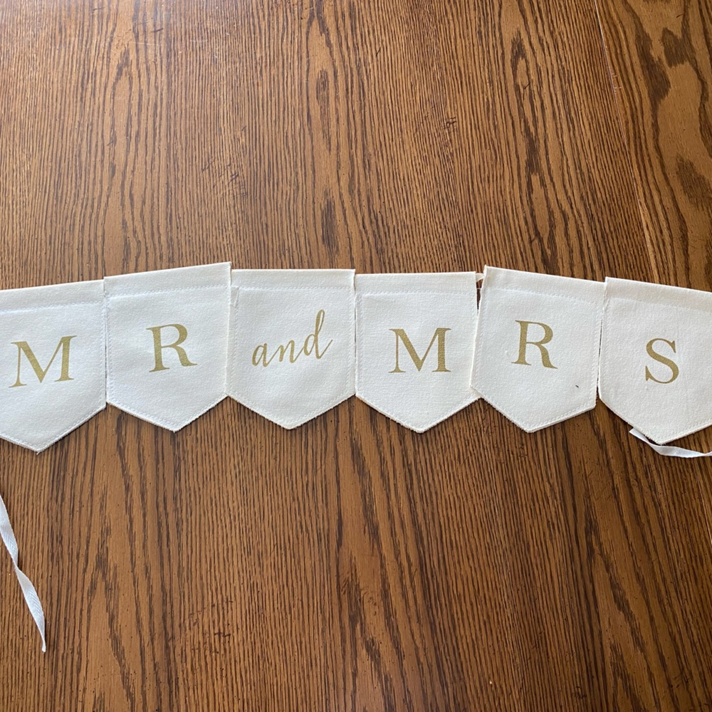Mr&Mrs banner